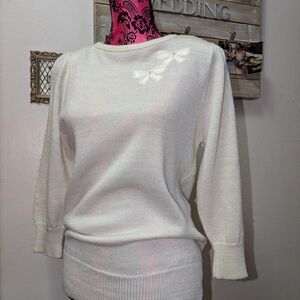 Unbranded Women's Off White Bow Sweater